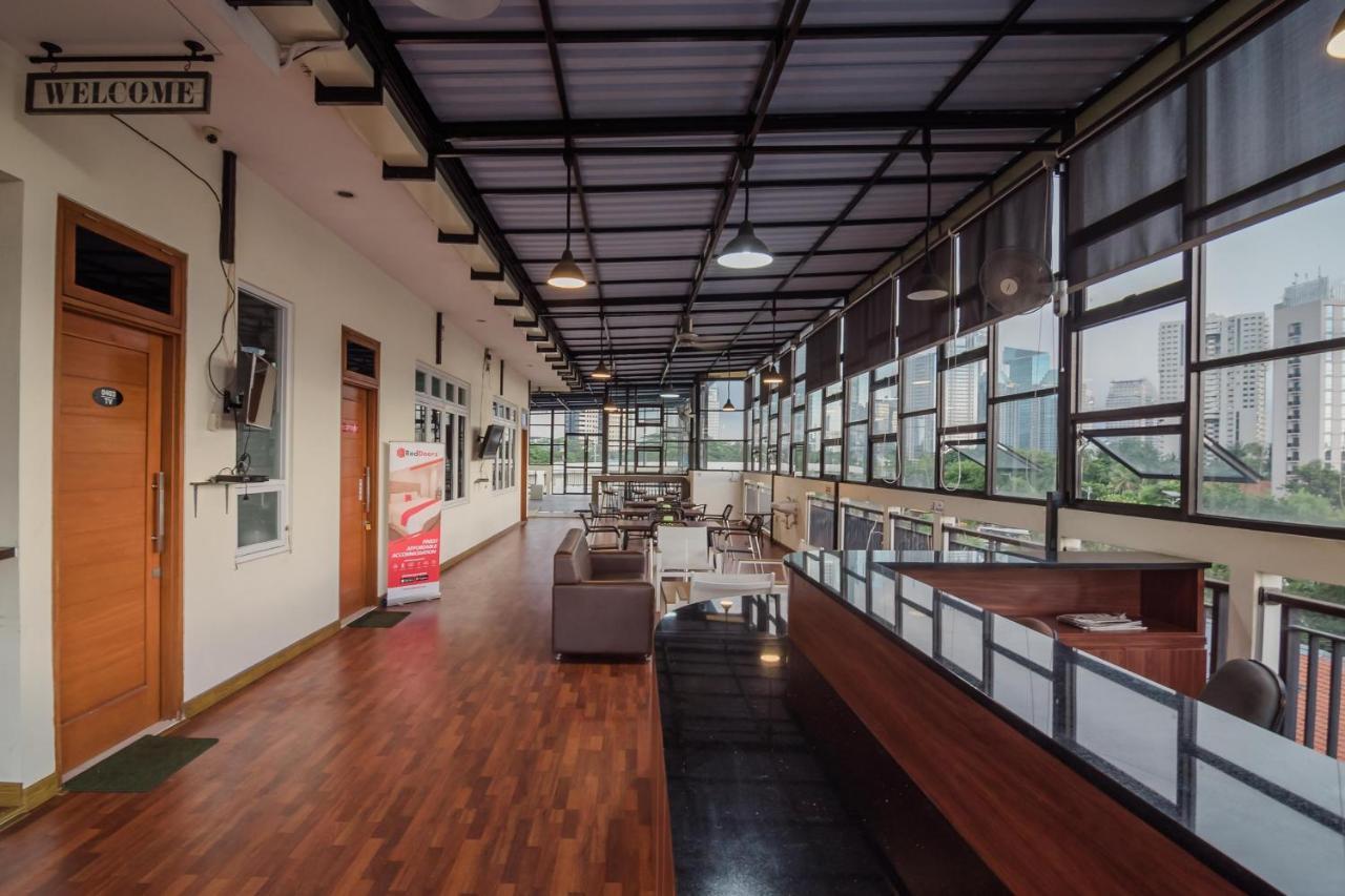 เรดดอร์ซ พลัส เนียร์ เซอมังกี Hotel จาการ์ตา ภายนอก รูปภาพ
