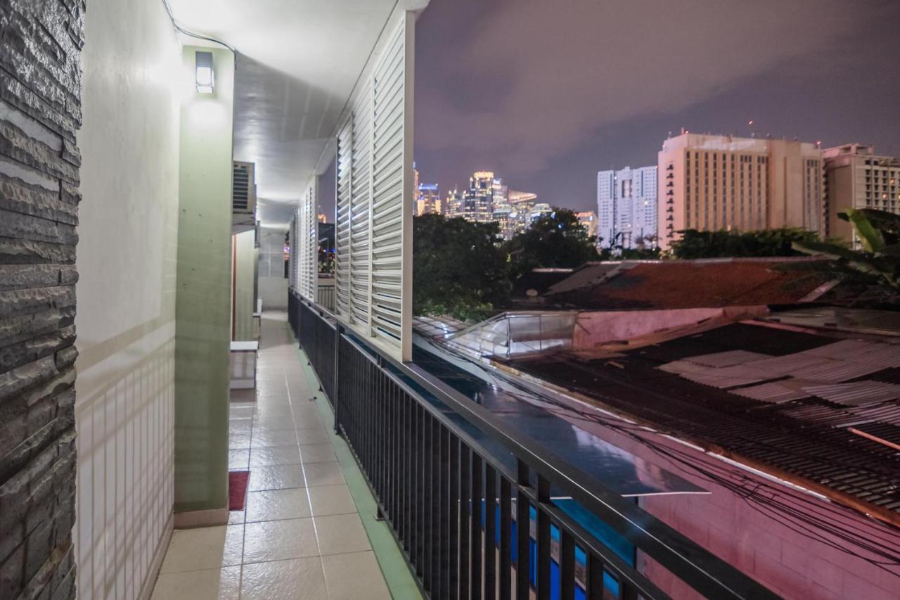 เรดดอร์ซ พลัส เนียร์ เซอมังกี Hotel จาการ์ตา ภายนอก รูปภาพ