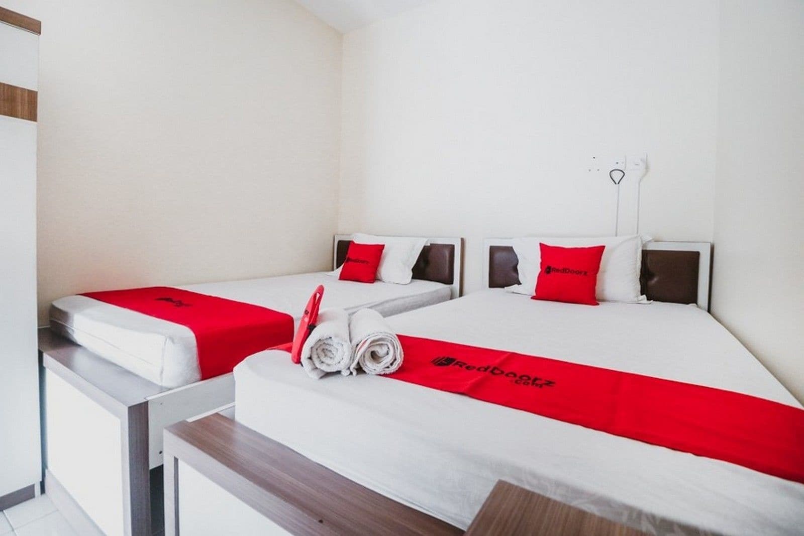 เรดดอร์ซ พลัส เนียร์ เซอมังกี Hotel จาการ์ตา ภายนอก รูปภาพ